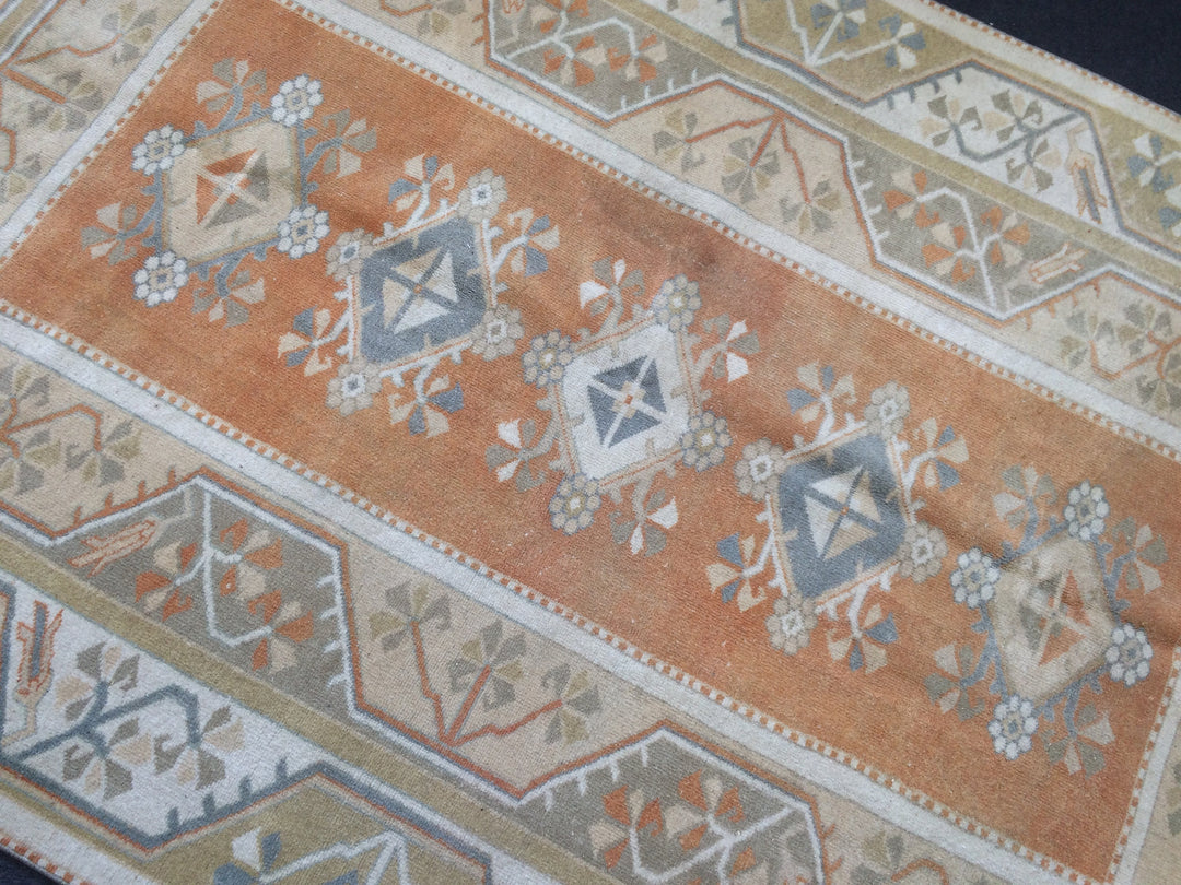 Rust Turkish Oushak Rug Hand-Knotted border