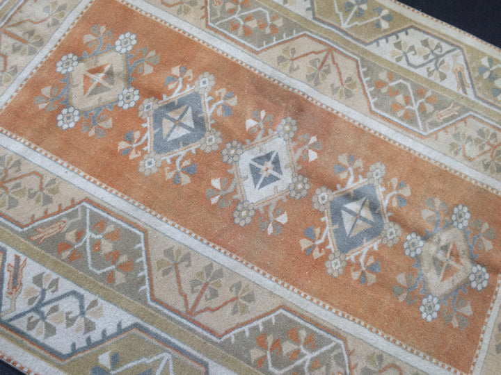 Rust Turkish Oushak Rug Hand-Knotted border