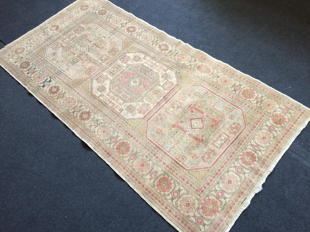 Rust Turkish Oushak Rug Hand-Knotted detail