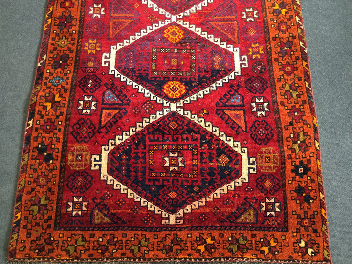 Beige Turkish Runner Rug 3' 11" x 9' 10" Hand-Knotted close-up