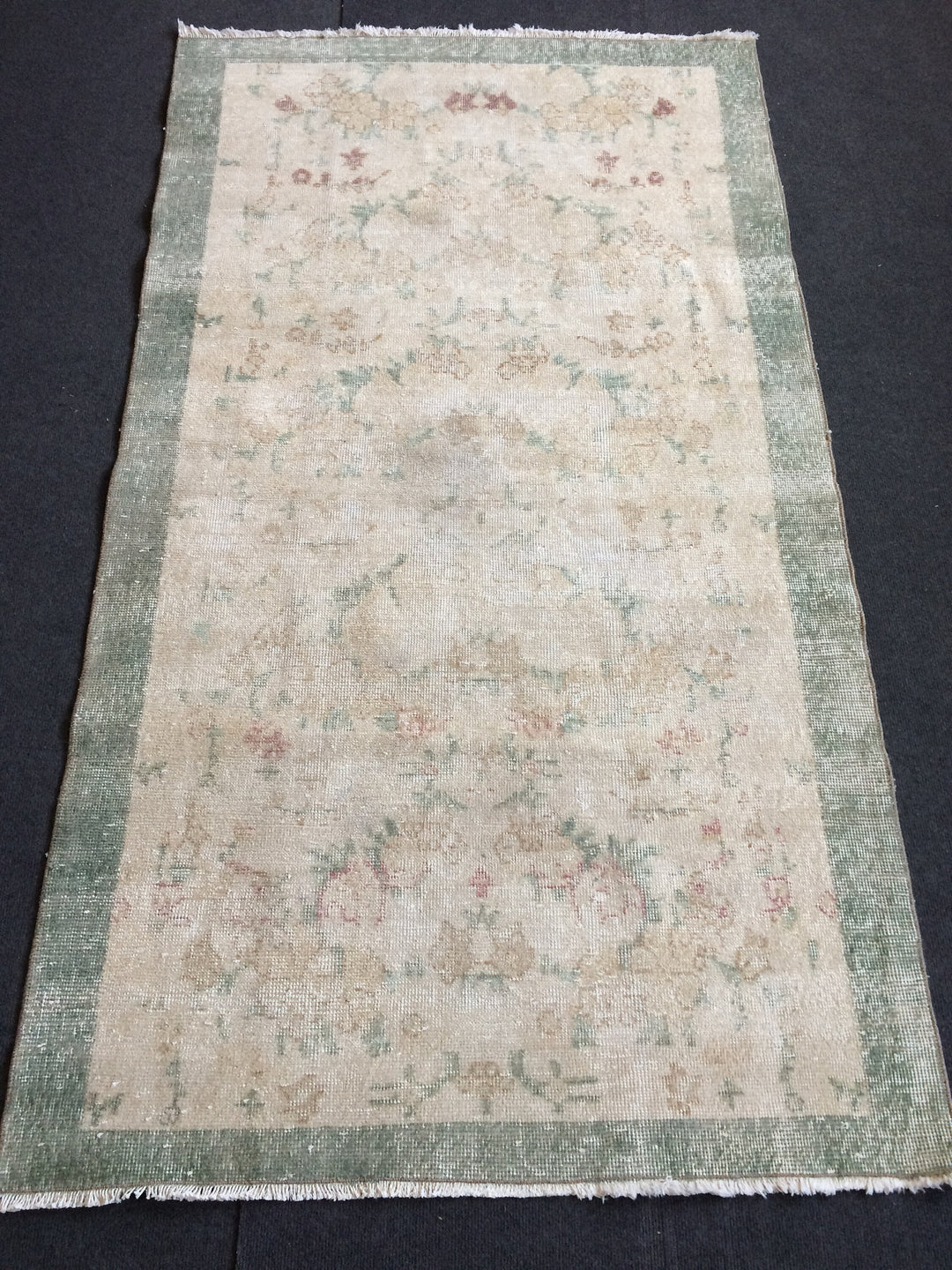 Rust Turkish Oushak Rug Hand-Knotted detail