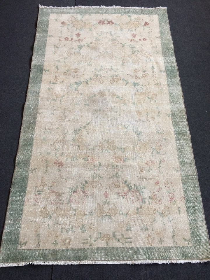 Rust Turkish Oushak Rug Hand-Knotted detail