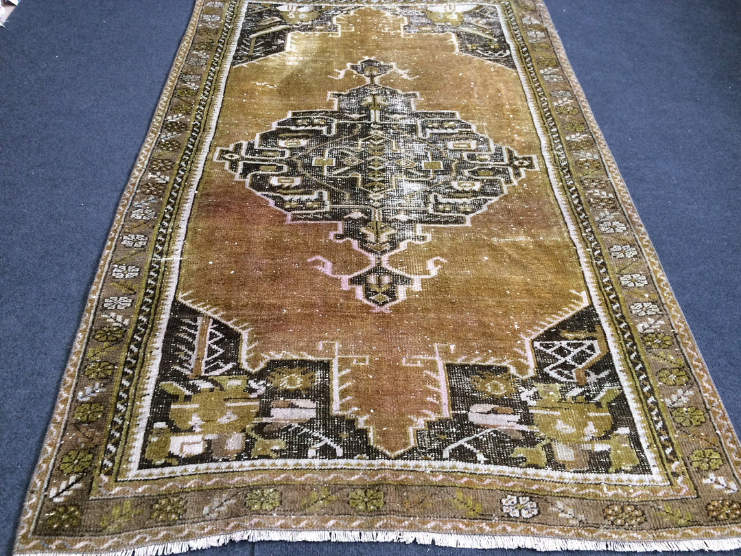 Beige Turkish Runner Rug 3' 11" x 6' Hand-Knotted view