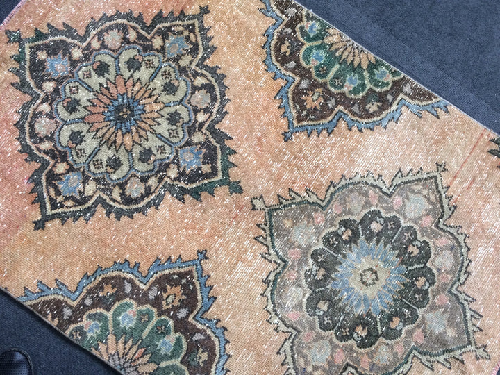 Turkish Oushak Runner Rug 2'7" x 9'10" Hand-Knotted close-up