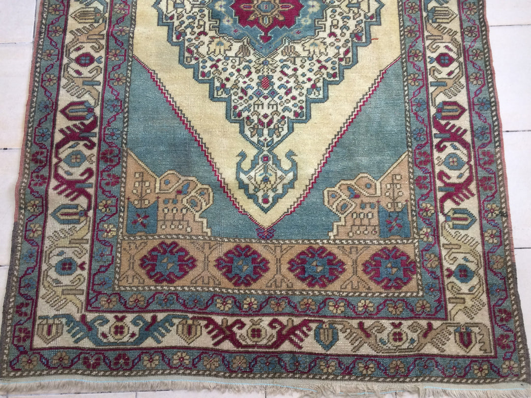 Tan Turkish Oushak Rug 4' 5" x 7' Hand-Knotted detail
