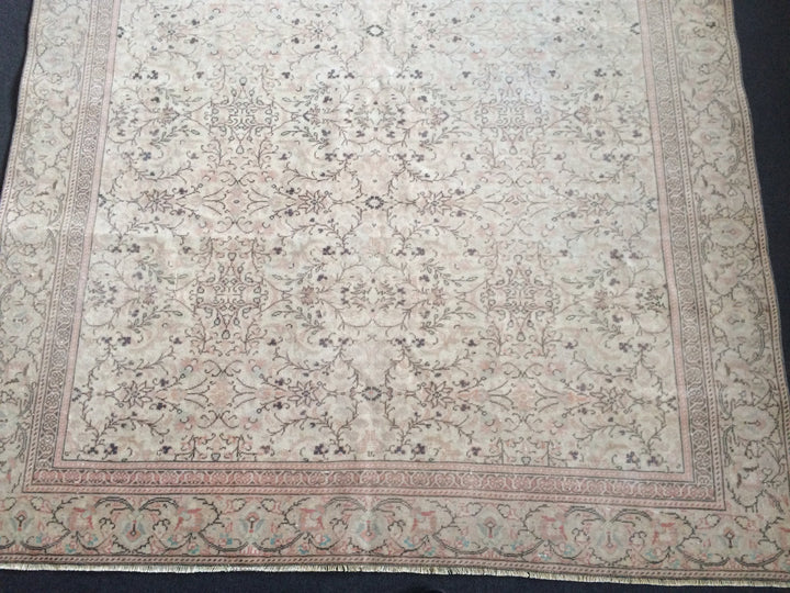 Rust Turkish Oushak Rug 6' x 9' 4" Hand-Knotted detail