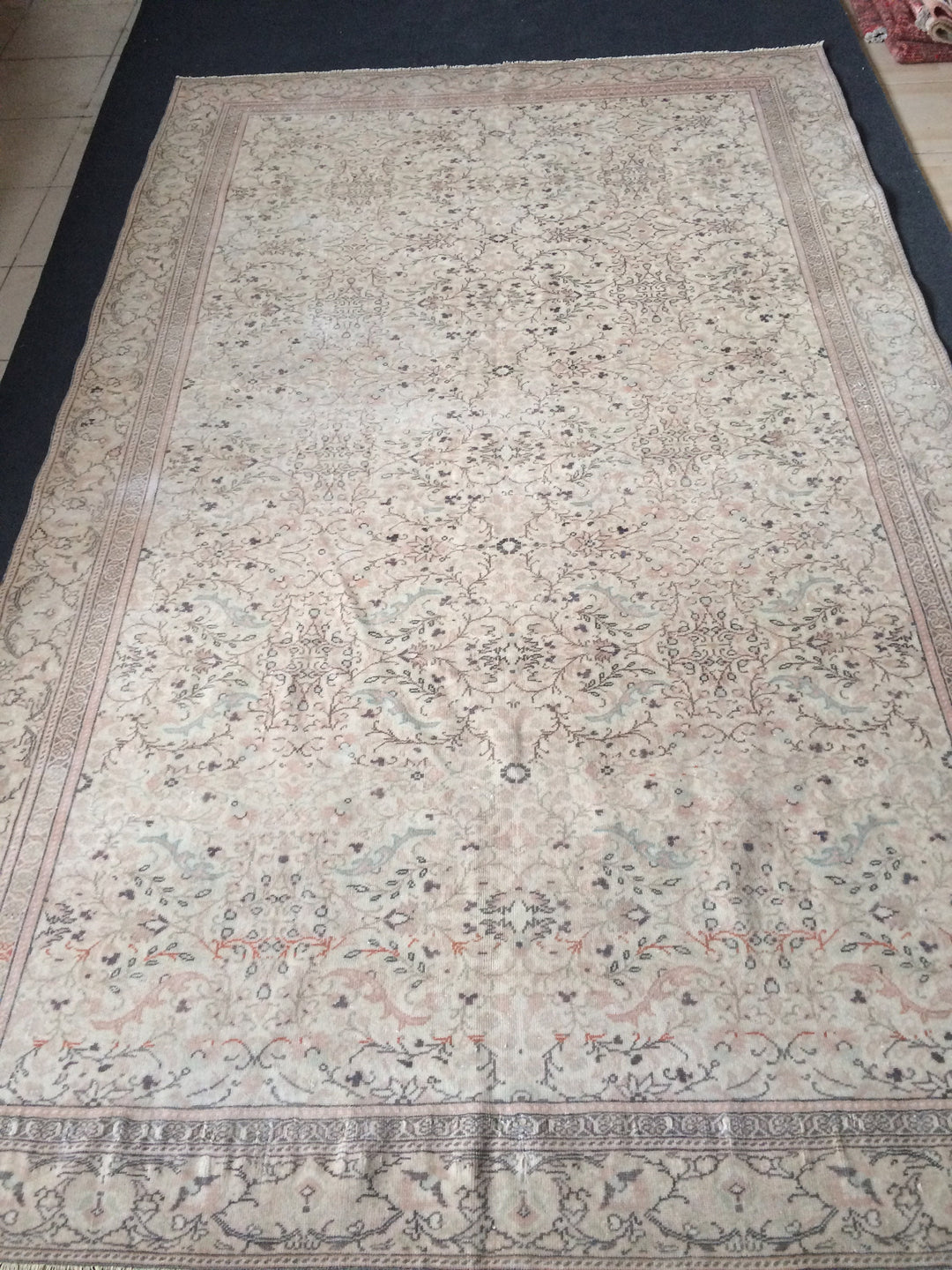 Rust Turkish Oushak Rug 6' x 9' 4" Hand-Knotted border