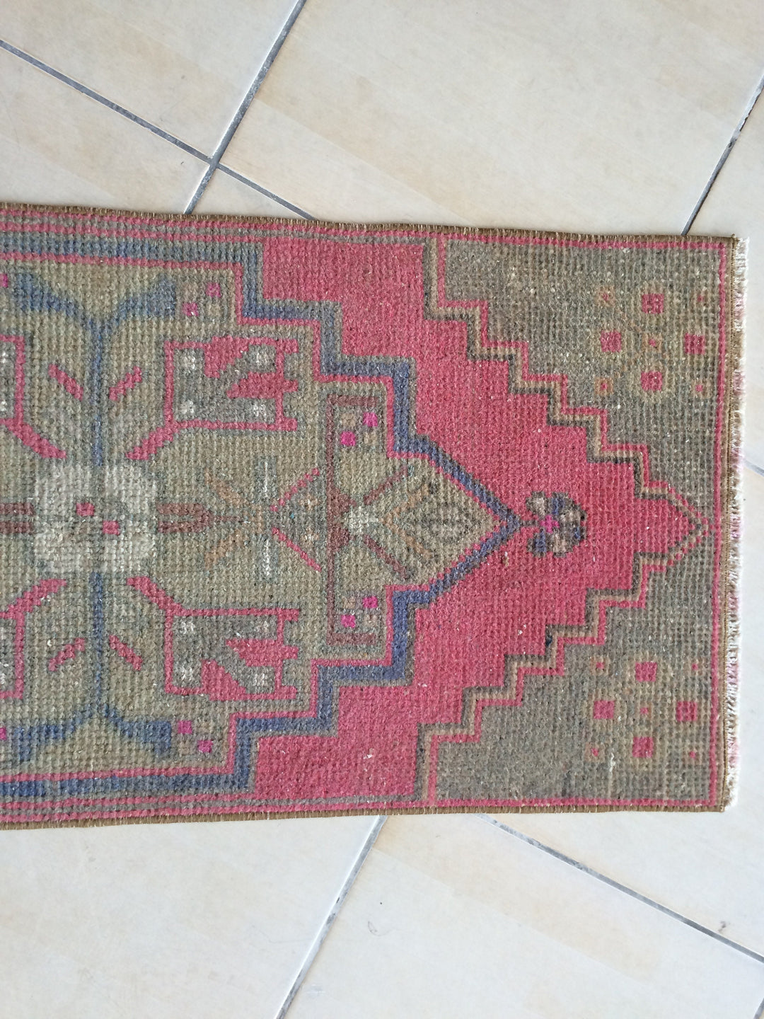 Turkish Oushak Rug Hand-Knotted close-up