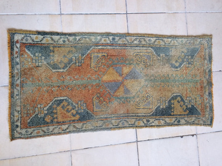 Turkish Oushak Rug Hand-Knotted