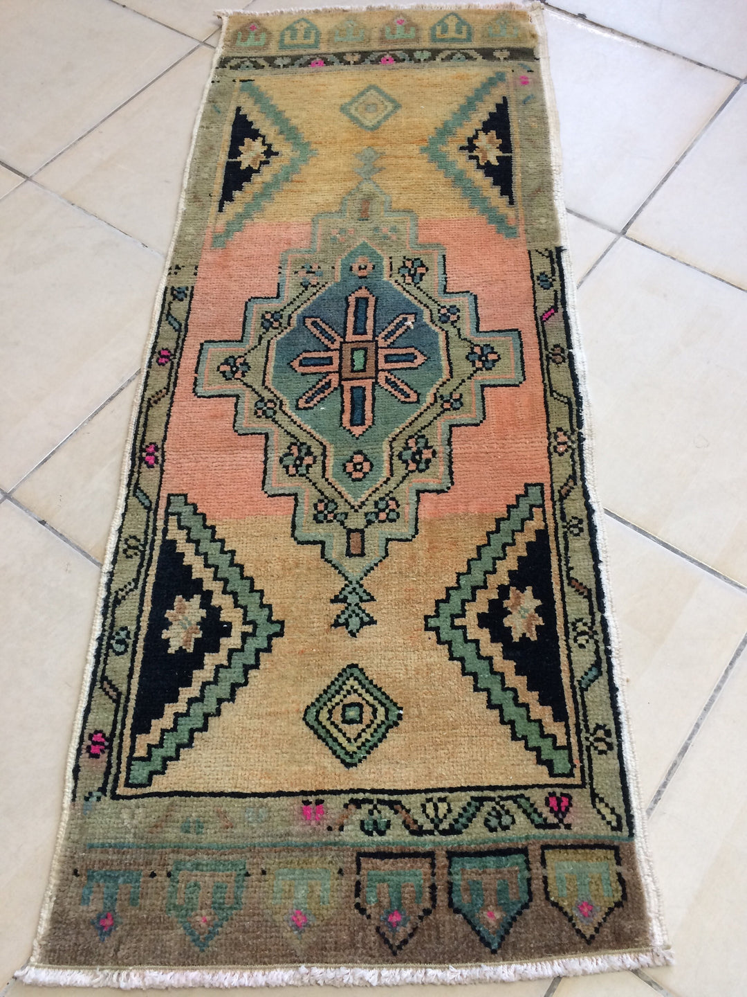 Turkish Oushak Runner Rug 2'7" x 9'10" Hand-Knotted close-up