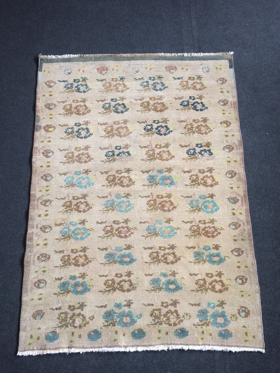 Rust Turkish Oushak Rug Hand-Knotted close-up