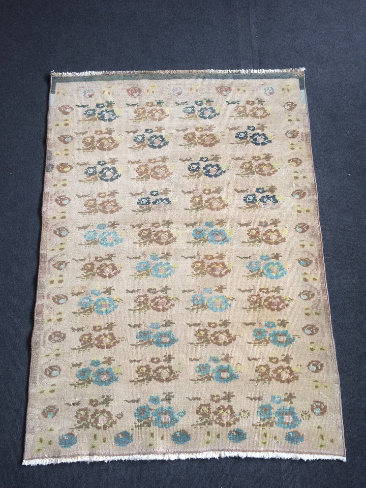Rust Turkish Oushak Rug Hand-Knotted close-up