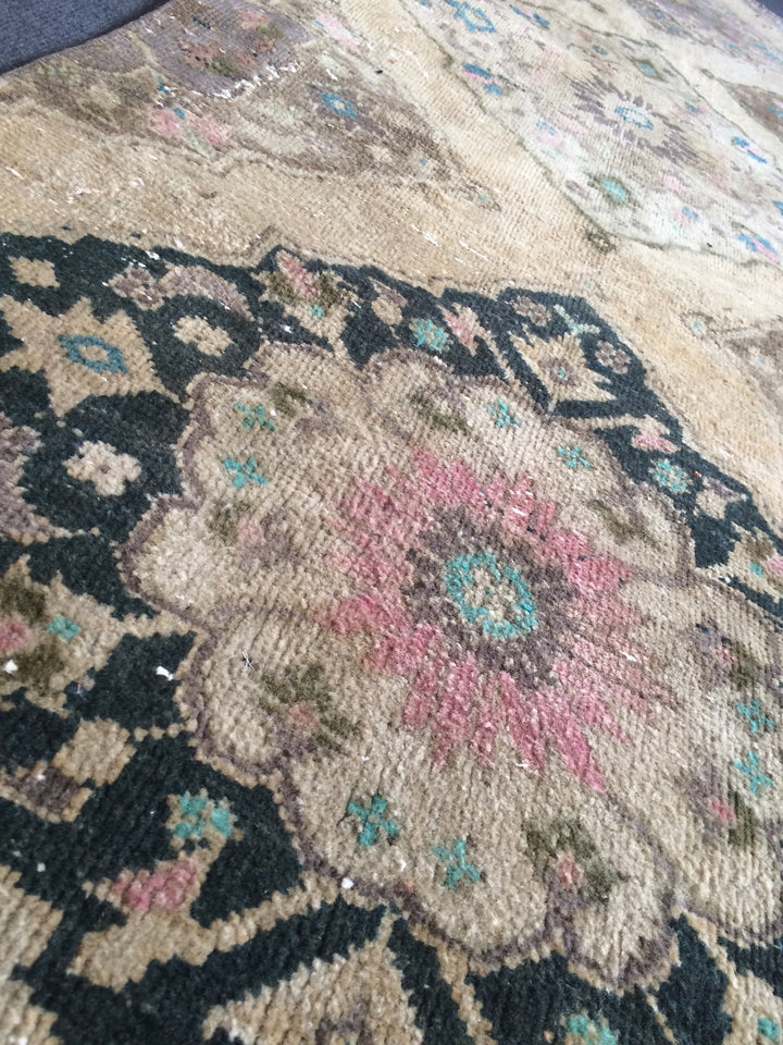 Turkish Oushak Rug Runner Hand-Knotted field