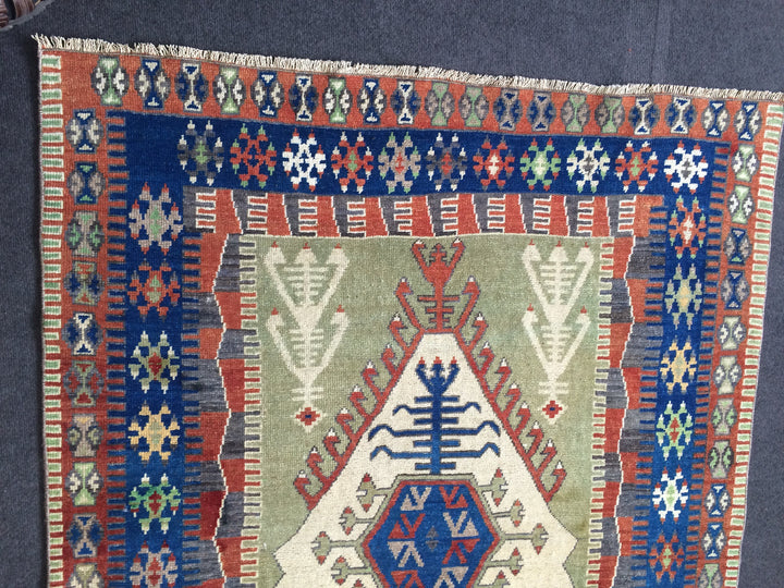 Turkish Oushak Rug 4' 2" x 6' 5" Hand-Knotted border