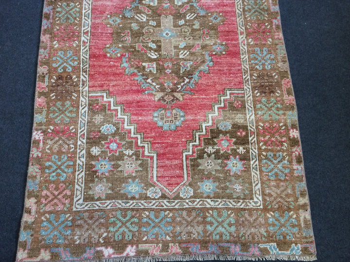 Pink Turkish Oushak Runner Rug 2'7" x 9'10" Hand-Knotted close-up