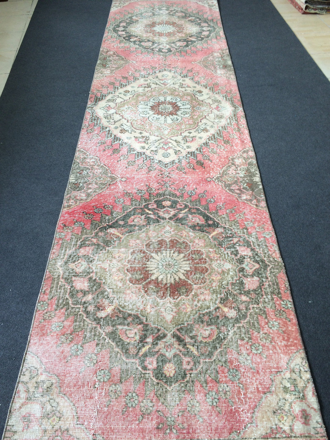 Turkish Runner Rug 3' x 12' Hand-Knotted border