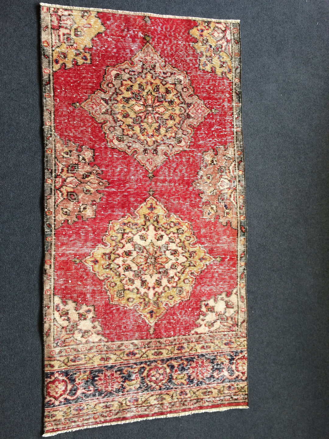 Turkish Oushak Rug 2'6" x 4'1" Hand-Knotted view