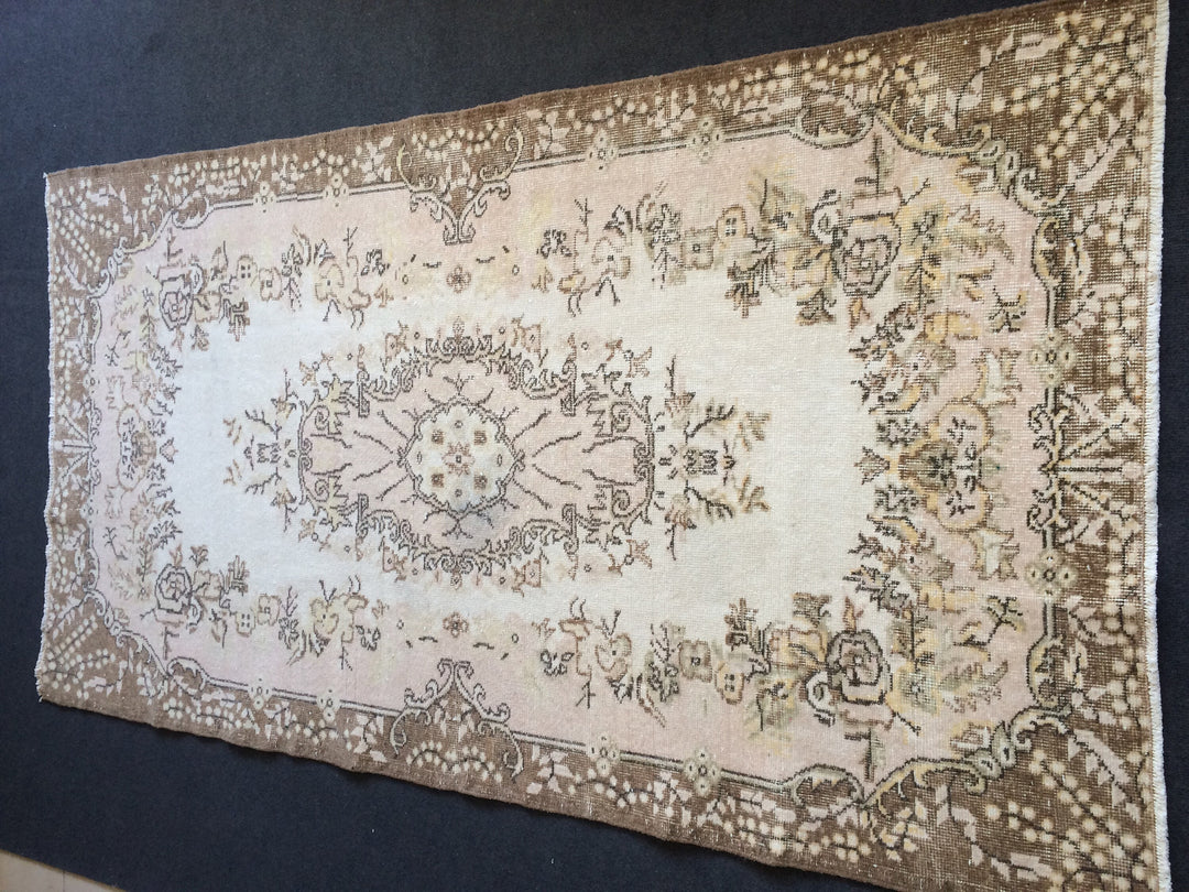 Turkish Oushak Rug 2'7" x 10'1" Hand-Knotted view