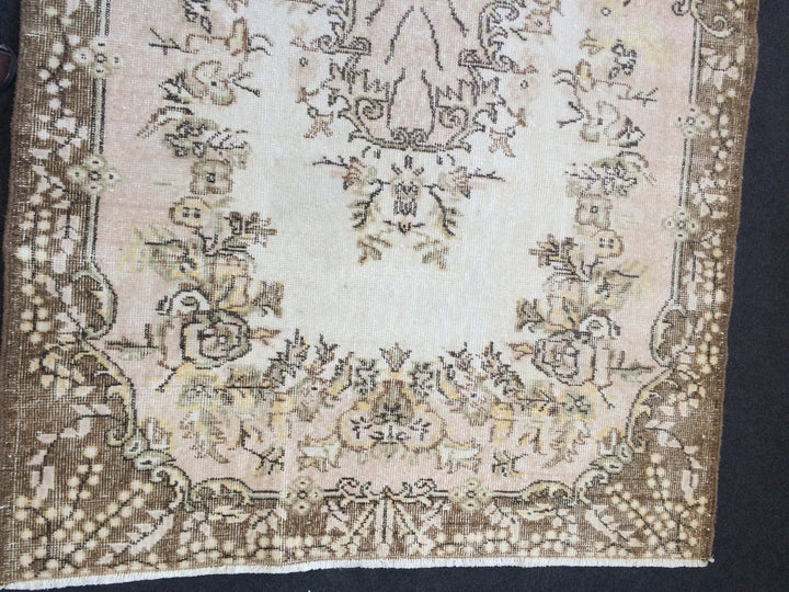 Turkish Oushak Rug 2'7" x 10'1" Hand-Knotted border