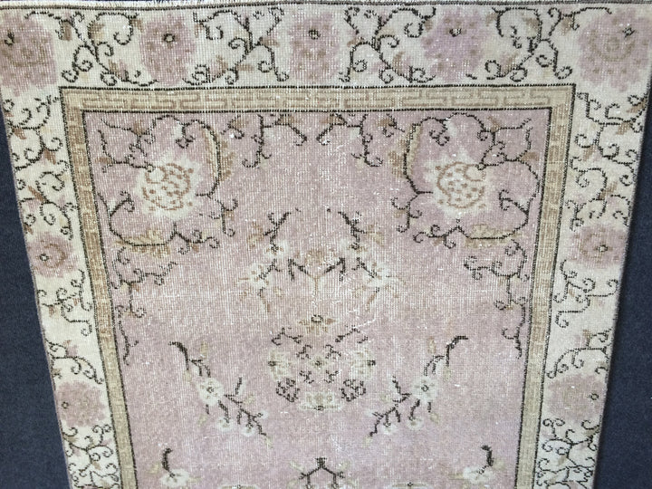Turkish Oushak Rug 2'6" x 9'10" Hand-Knotted close-up