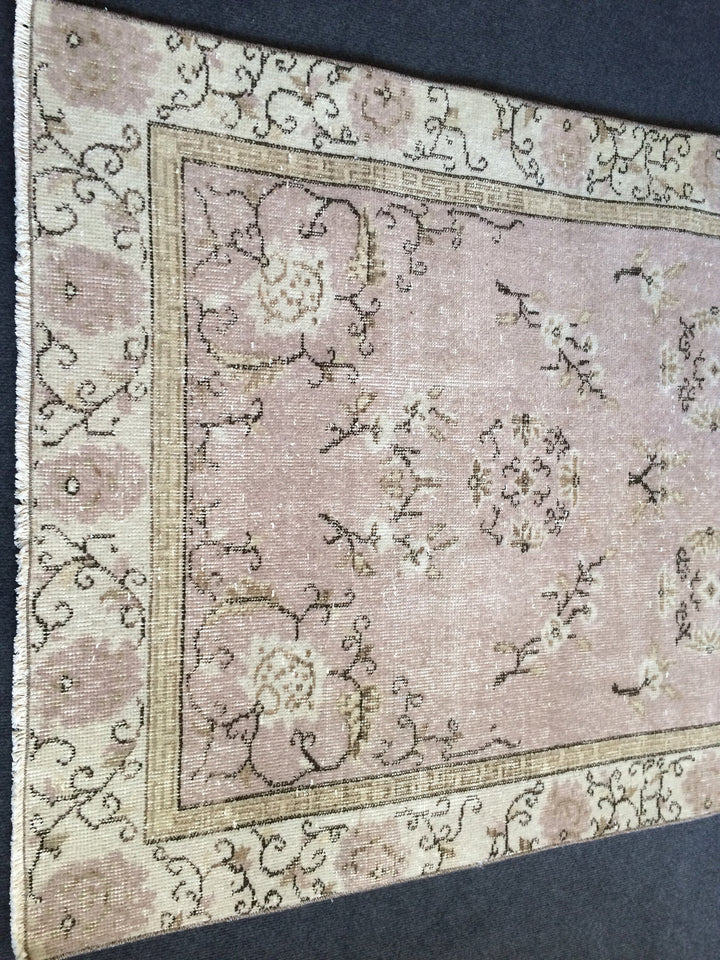 Rust Turkish Oushak Rug 2'8" x 9'11" Hand-Knotted close-up