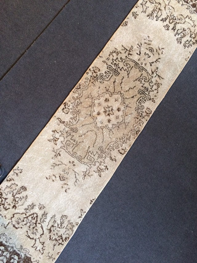 Turkish Oushak Rug 2'7" x 8'10" Hand-Knotted