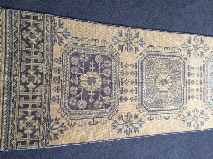 Beige Turkish Runner Rug 8' x 12' Hand-Knotted | No. WR96017