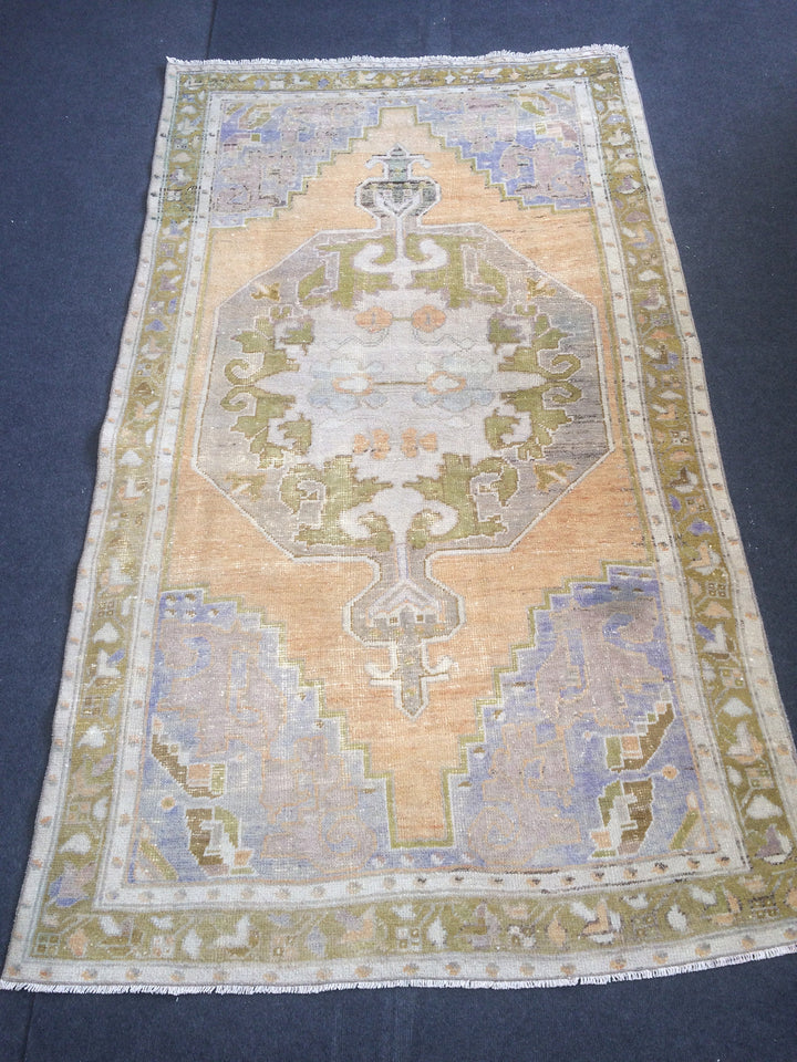 Turkish Oushak Rug 2'6" x 10'0" Hand-Knotted detail