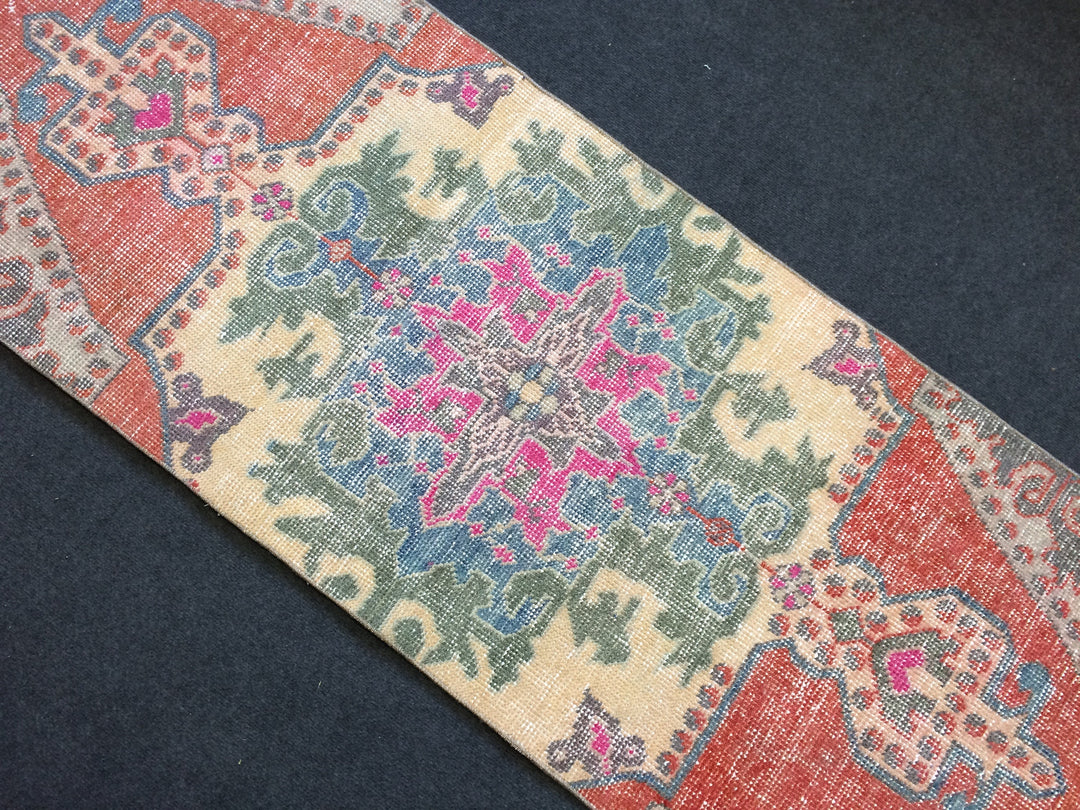 Turkish Oushak Runner Rug 2'8" x 10'1" Hand-Knotted pattern