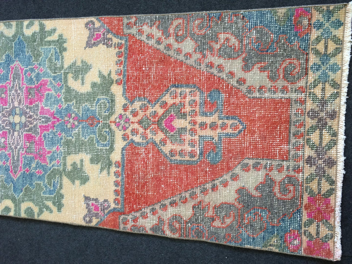 Turkish Oushak Runner Rug 2'8" x 10'1" Hand-Knotted close-up