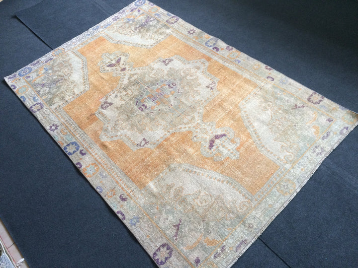 Turkish Oushak Runner Rug 2'7" x 9'10" Hand-Knotted detail