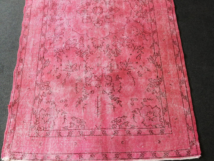 Pink Turkish Runner Rug 3' 11" x 6' 11" Hand-Knotted border
