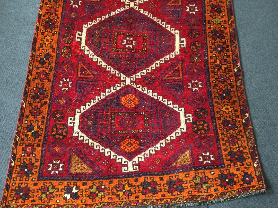 Beige Turkish Runner Rug 3' 11" x 9' 10" Hand-Knotted pattern