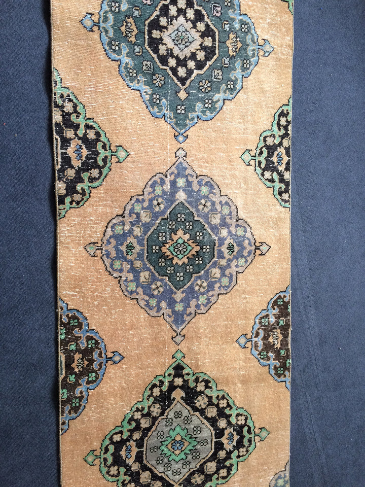 Runner Runner Rug 2' 10" x 13' - No. WR15845