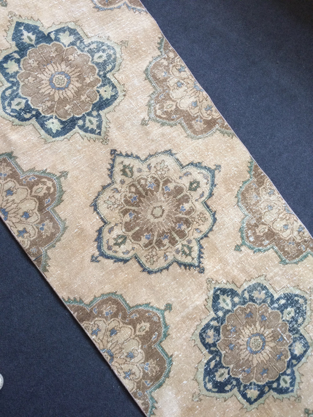 Beige Turkish Runner Rug 3' x 9' Hand-Knotted detail