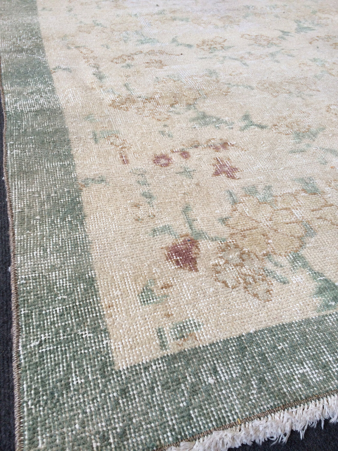 Rust Turkish Oushak Rug Hand-Knotted border