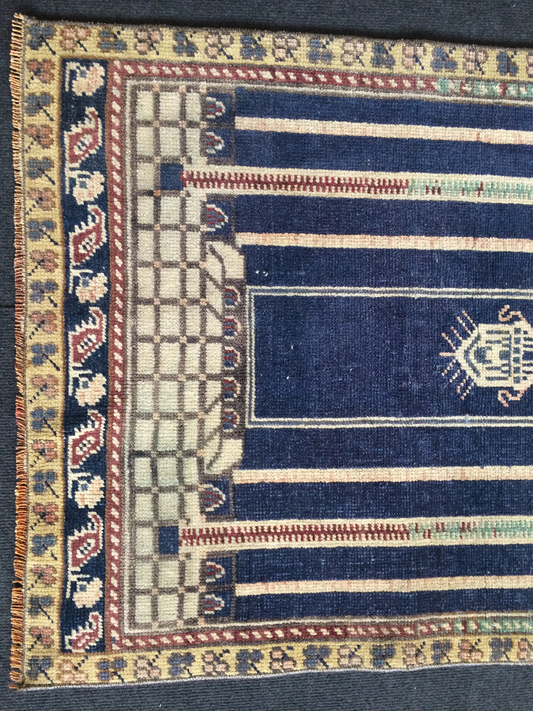 Rust Turkish Oushak Rug Hand-Knotted close-up