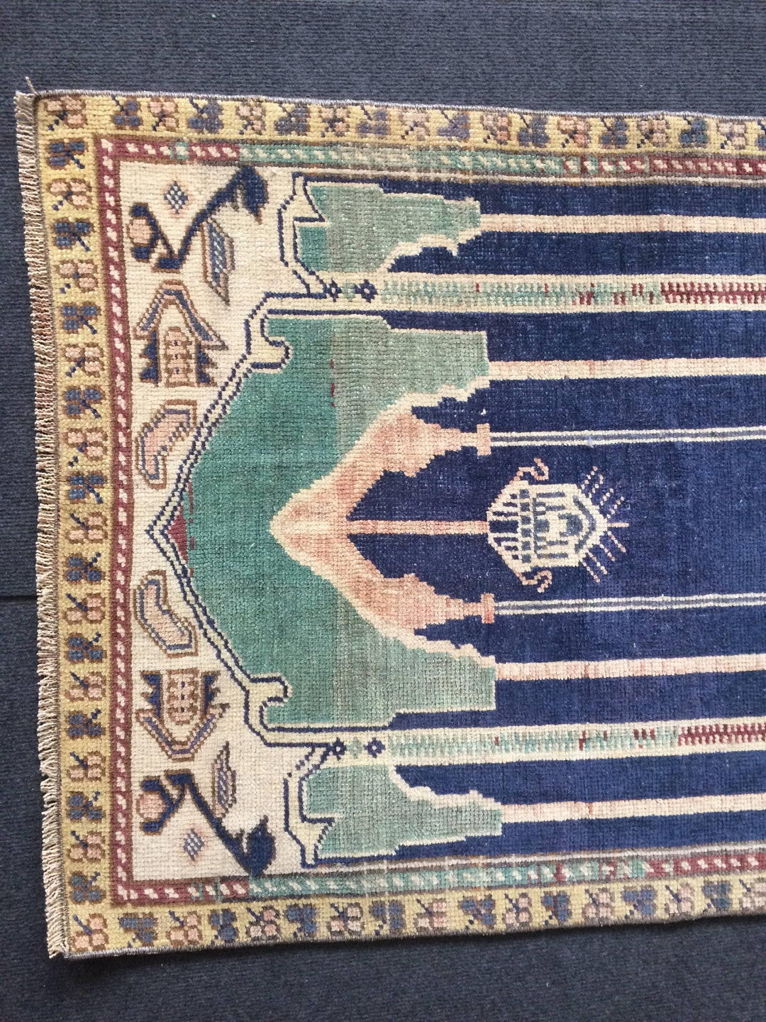 Rust Turkish Oushak Rug Hand-Knotted pattern