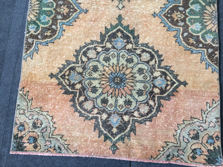 Turkish Oushak Runner Rug 2'7" x 9'10" Hand-Knotted pattern
