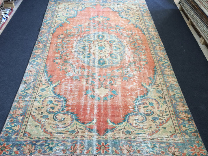 Beige Turkish Runner Rug 6' x 10' Hand-Knotted view 9