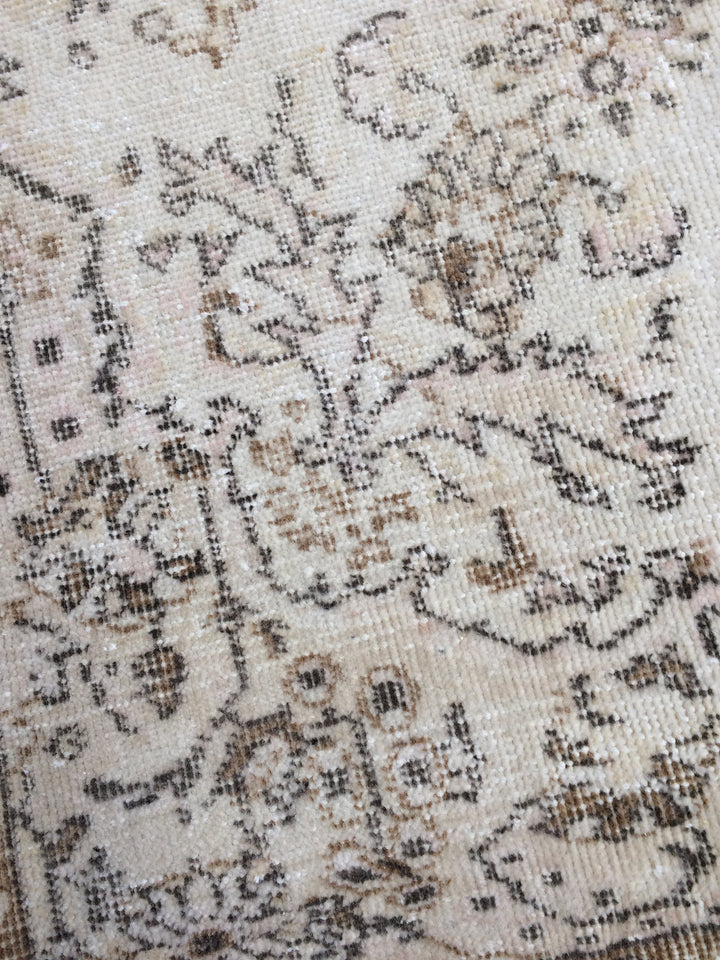 Rust Turkish Runner Rug 4' x 7' Hand-Knotted field