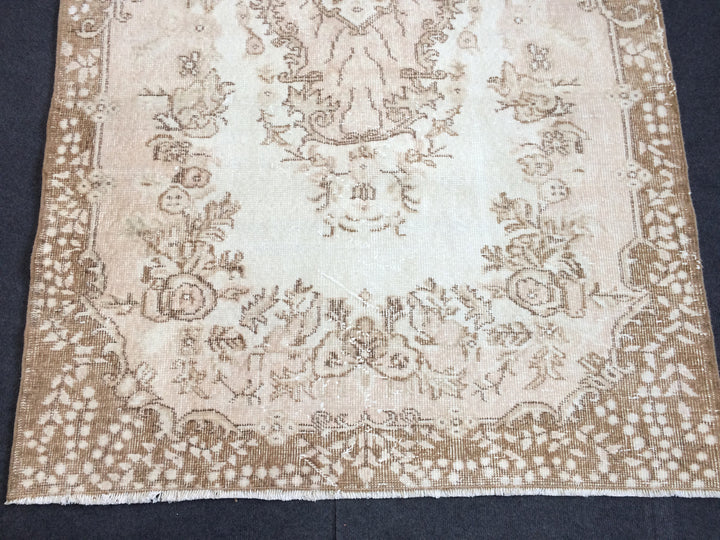 Rust Turkish Runner Rug 4' x 7' Hand-Knotted detail