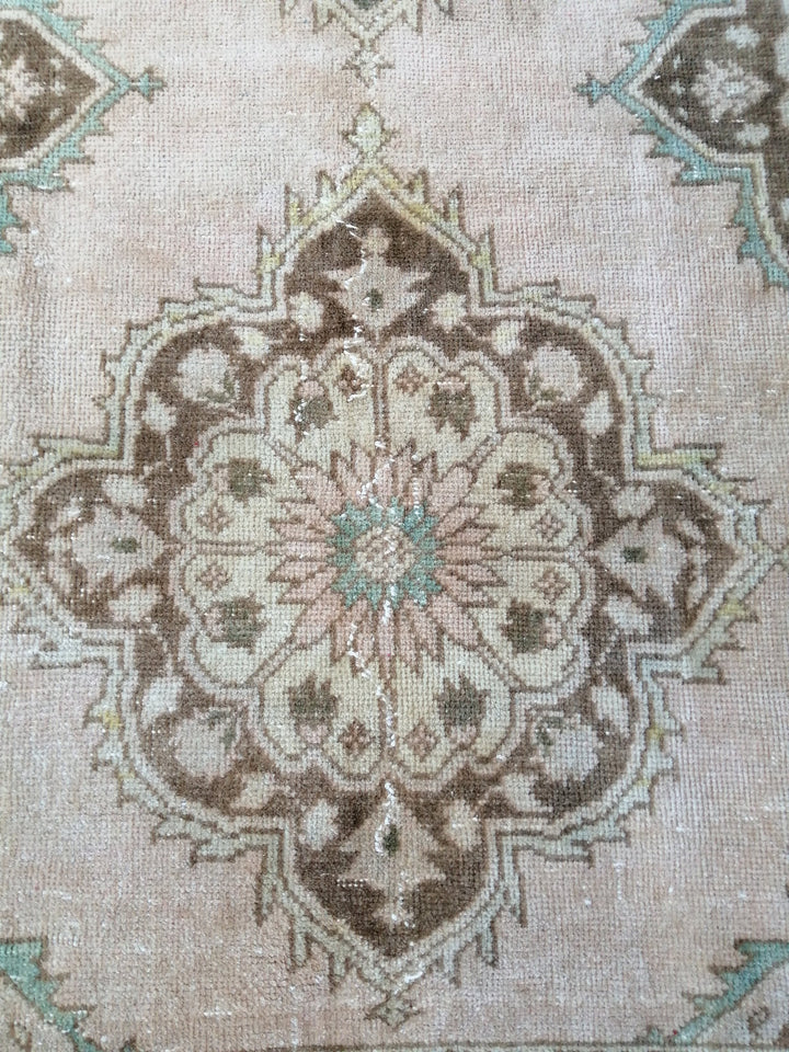 Beige Turkish Runner Rug 2' 6" x 13' Hand-Knotted pattern