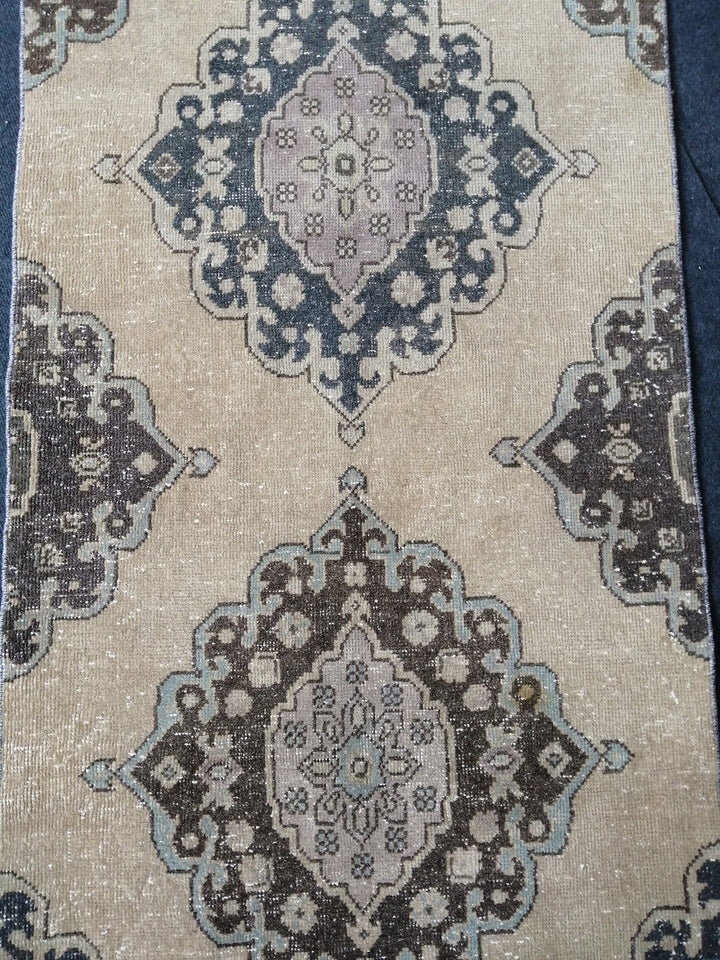 Beige Turkish Runner Rug 2' 10" x 13' 8" Hand-Knotted pattern