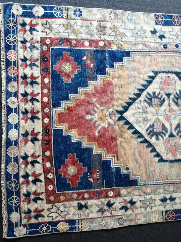 Rust Turkish Oushak Rug 4' x 7' 6" Hand-Knotted field