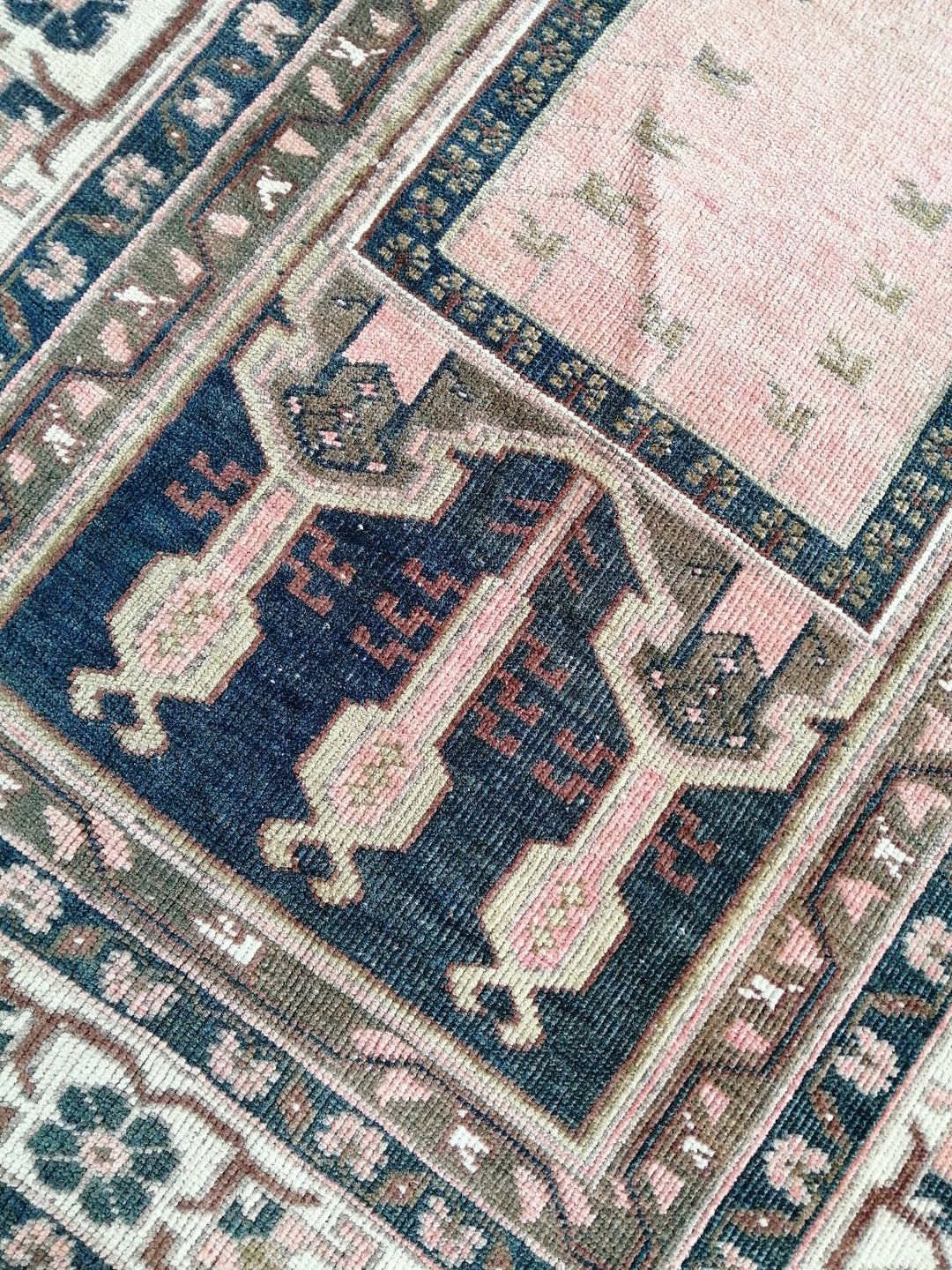 Turkish Runner Rug 3' 5" x 5' Hand-Knotted texture