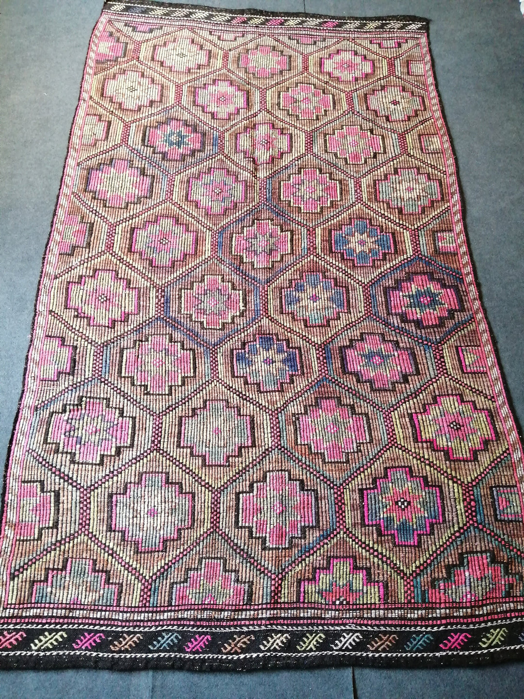 Turkish Oushak Rug 5' 11" x 10' Hand-Knotted detail