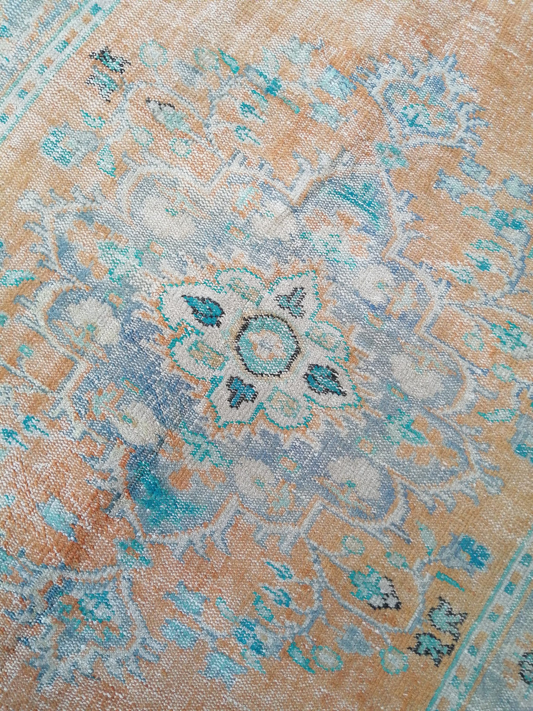 Beige Turkish Oushak Rug 6' x 9' 7" Hand-Knotted border