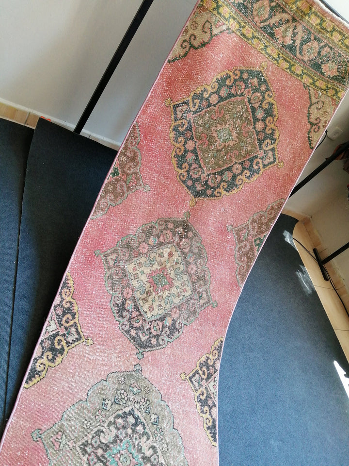 Turkish Runner Rug 2' 10" x 13' 6" Hand-Knotted detail
