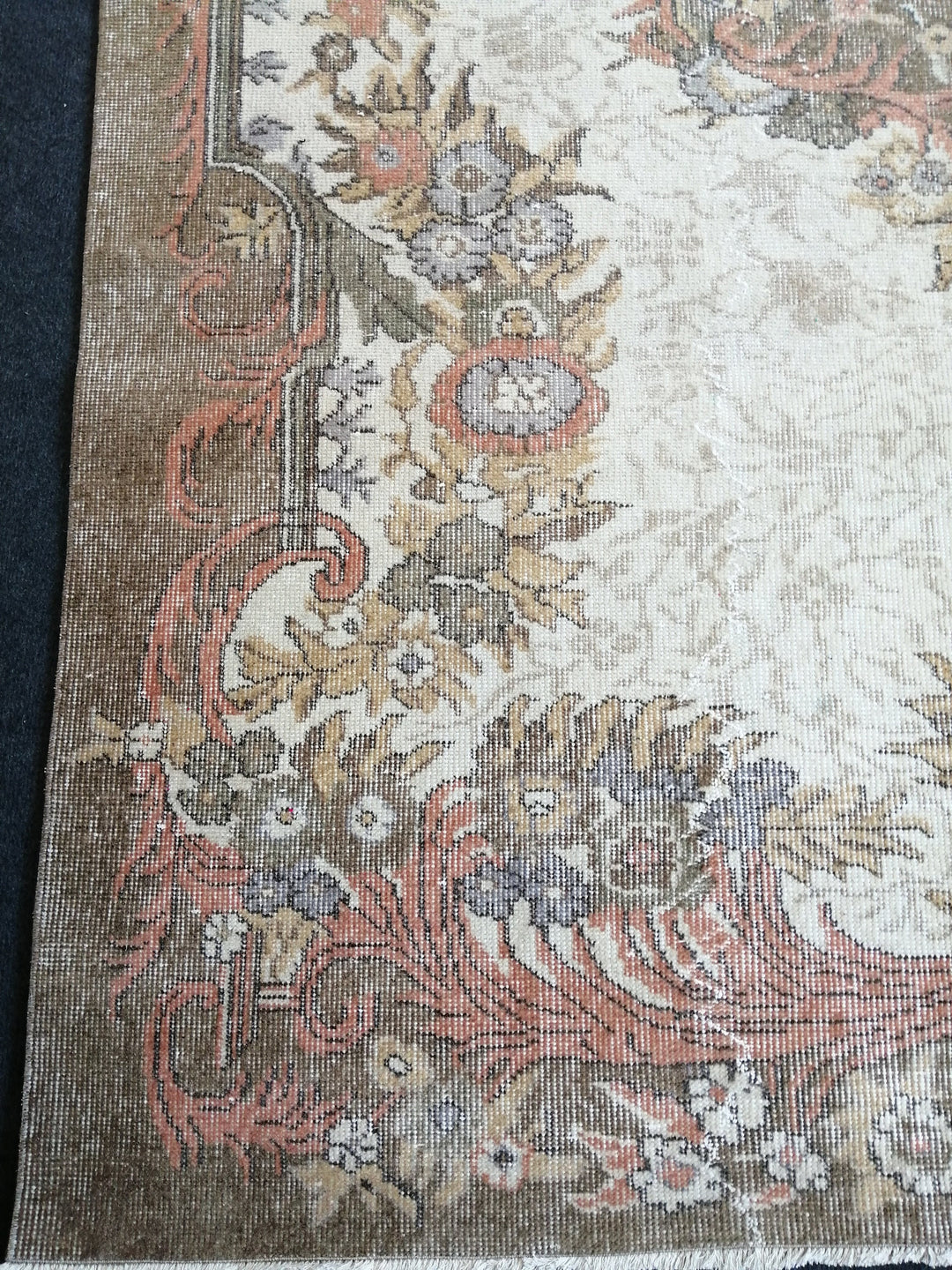 Rust Turkish Runner Rug 5' 8" x 9' Hand-Knotted close-up